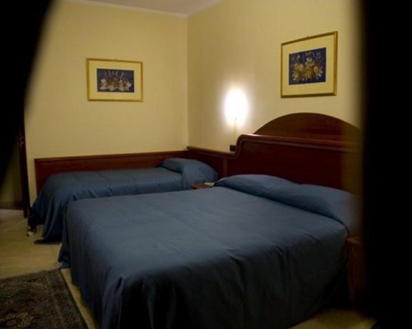 Hotel Duca Di Calabria Serra San Bruno Kültér fotó