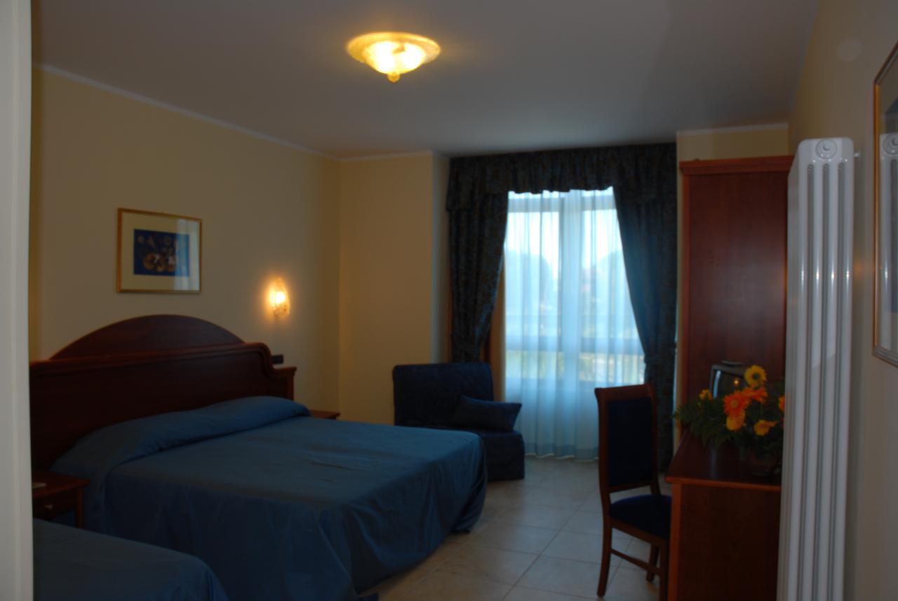 Hotel Duca Di Calabria Serra San Bruno Kültér fotó